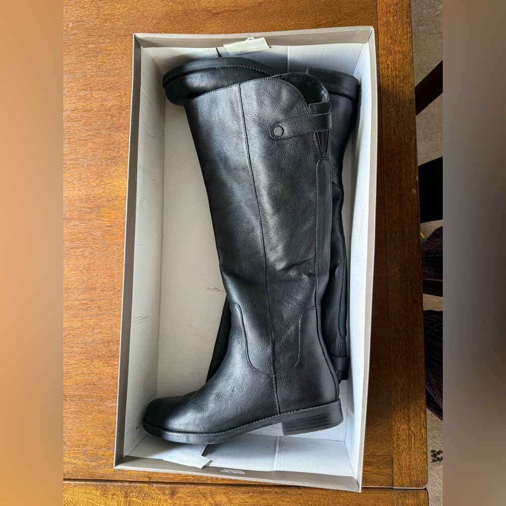 NIW FRANCO SARTO BOOTS